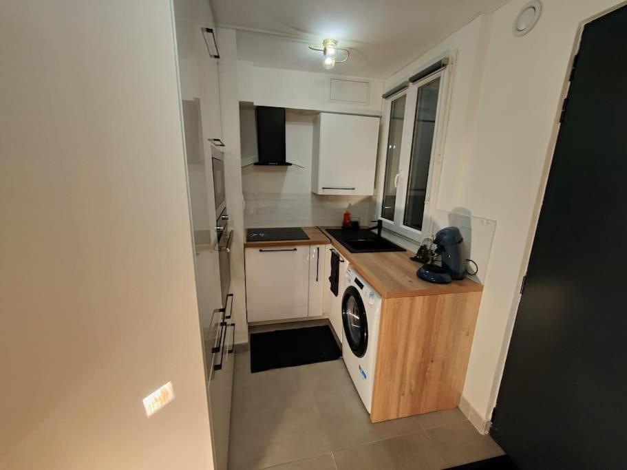 Joli Appartement Au Pied Du Tramway Bezons Eksteriør billede